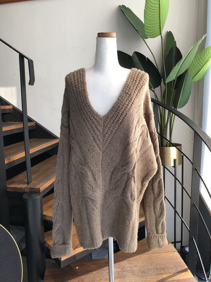 Medium Length Jacquard Hollow Out Sweater