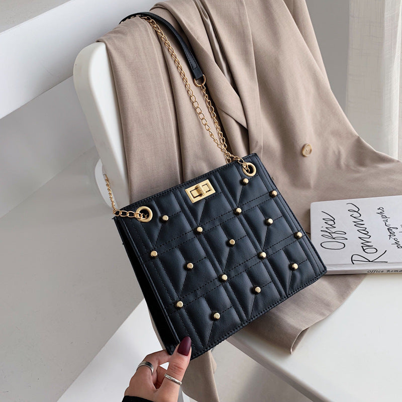 Chain Rivets Shoulder Bag